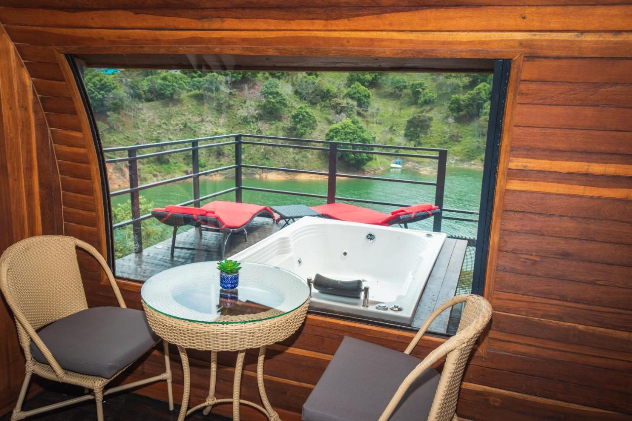Hotel Glamping The Mountain Guatapé Exteriér fotografie
