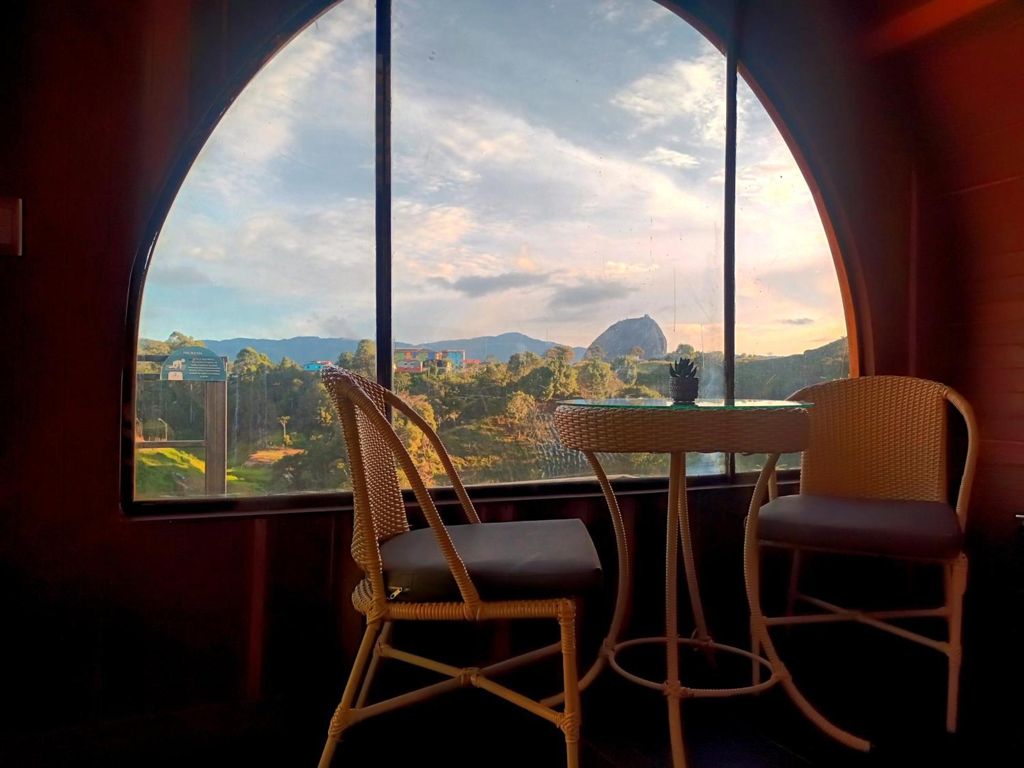 Hotel Glamping The Mountain Guatapé Exteriér fotografie