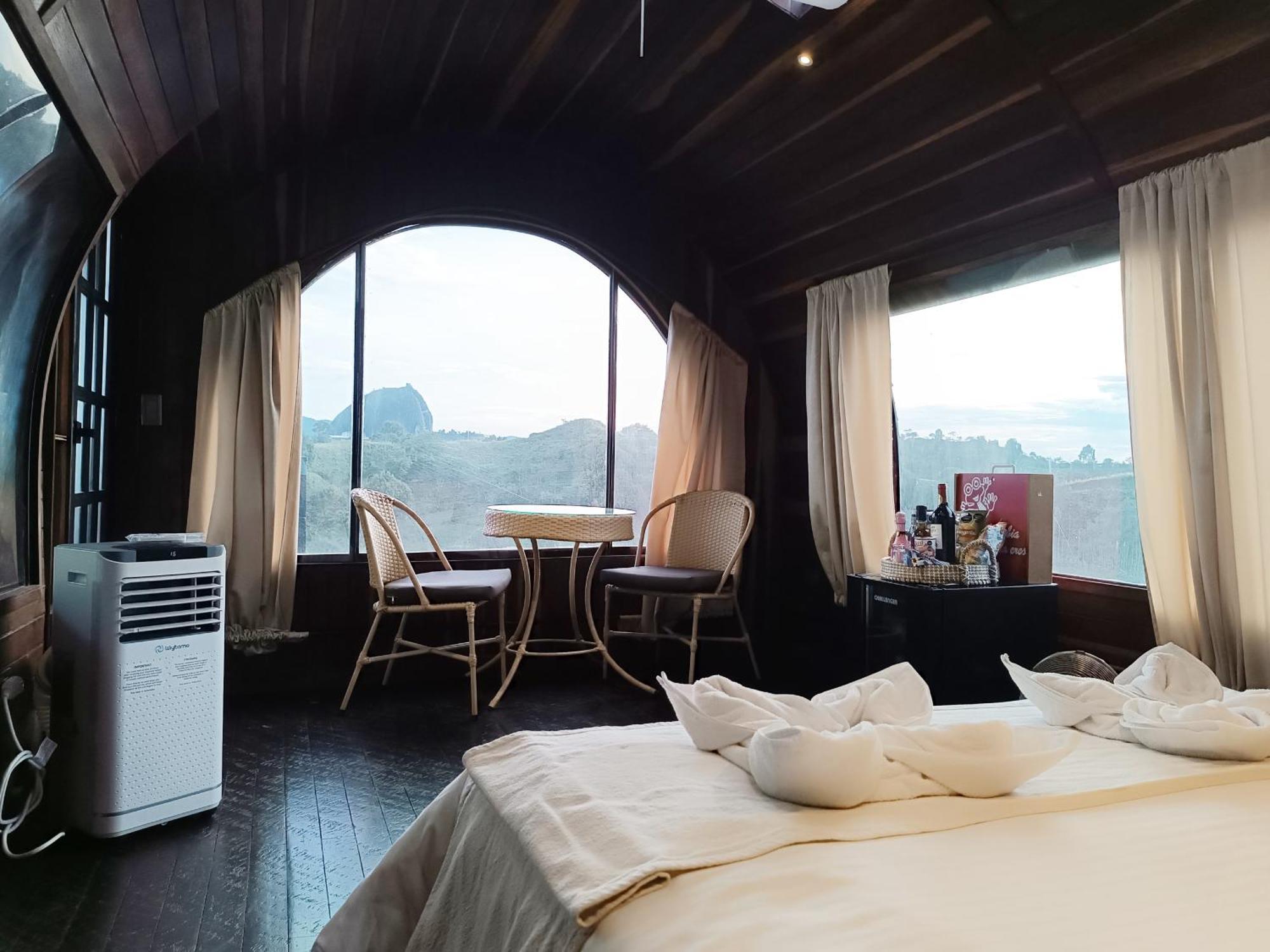 Hotel Glamping The Mountain Guatapé Exteriér fotografie