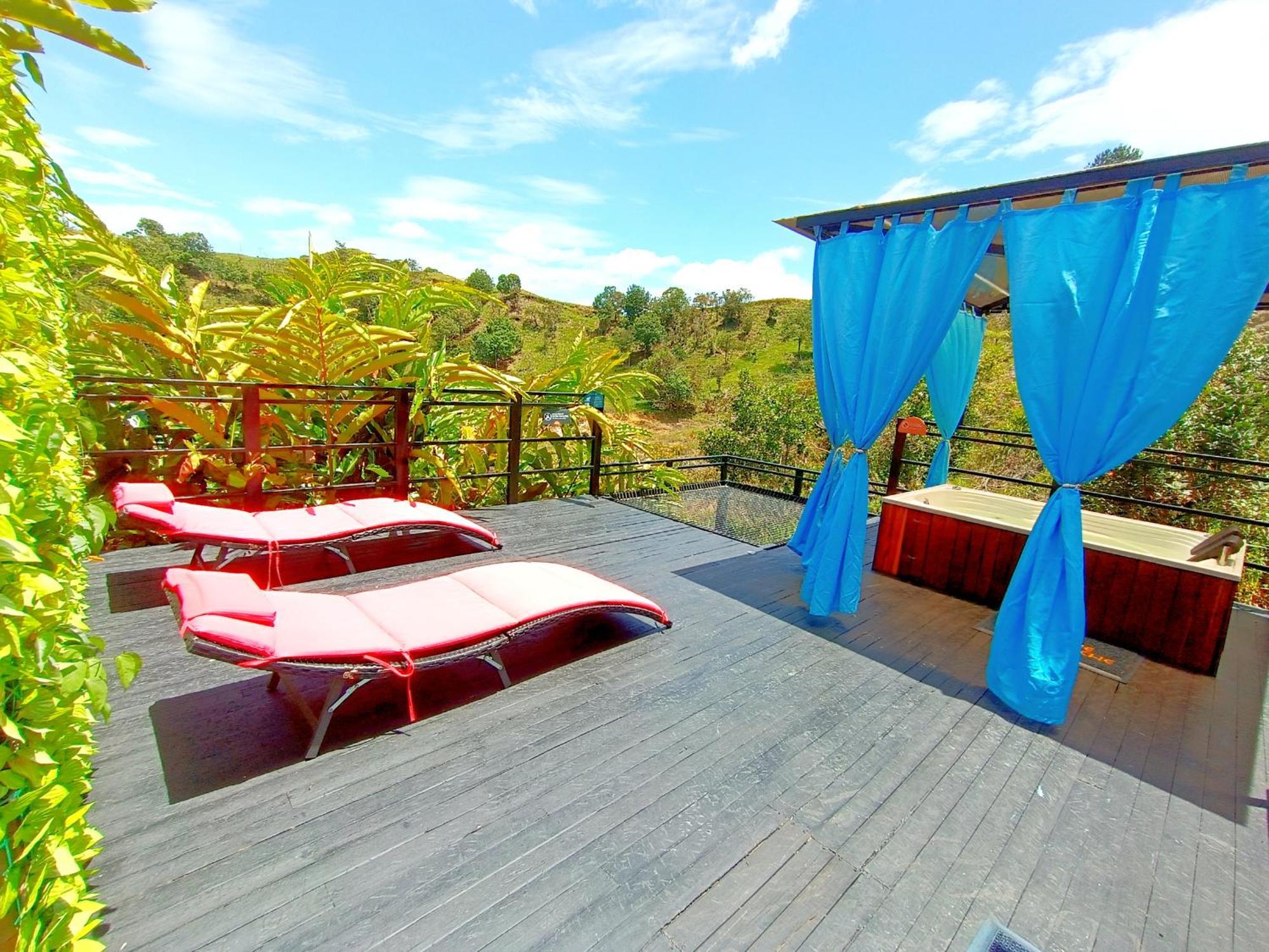 Hotel Glamping The Mountain Guatapé Exteriér fotografie